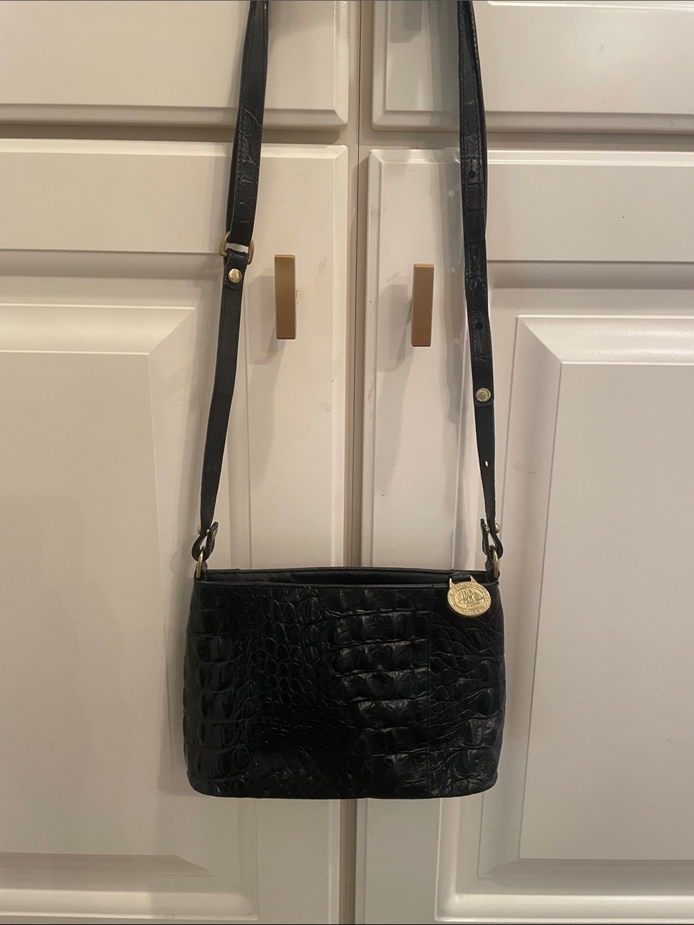 Brahmin embossed leather crossbody shoulder bag